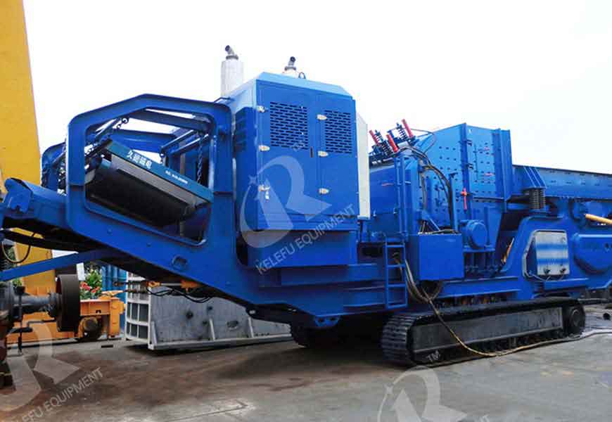 Mobile crushing station